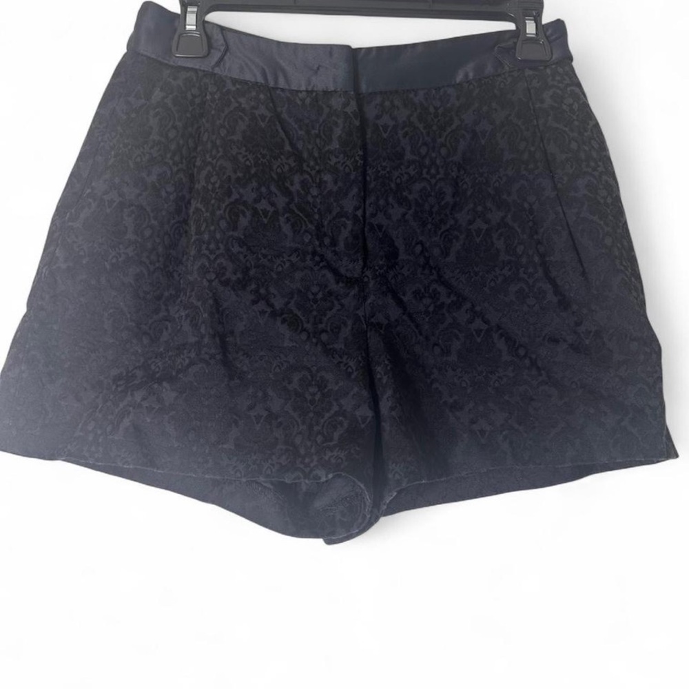 Zara embroidered Tapestry high rise satin waist shorts black size M - Picture 3 of 7